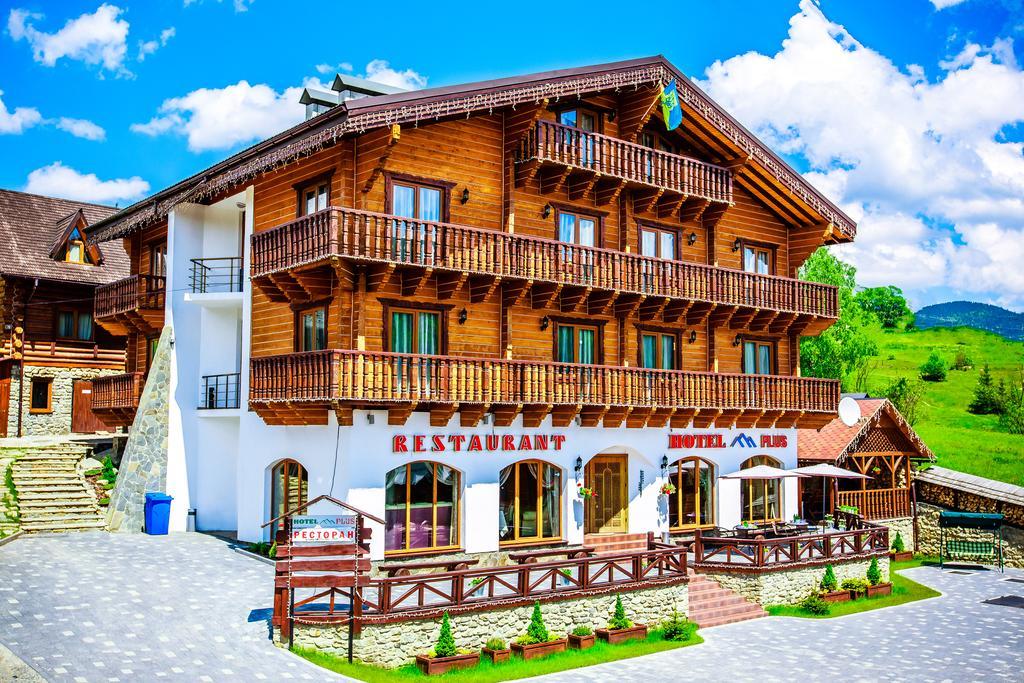 Hotel Plus Bukovel Exterior photo