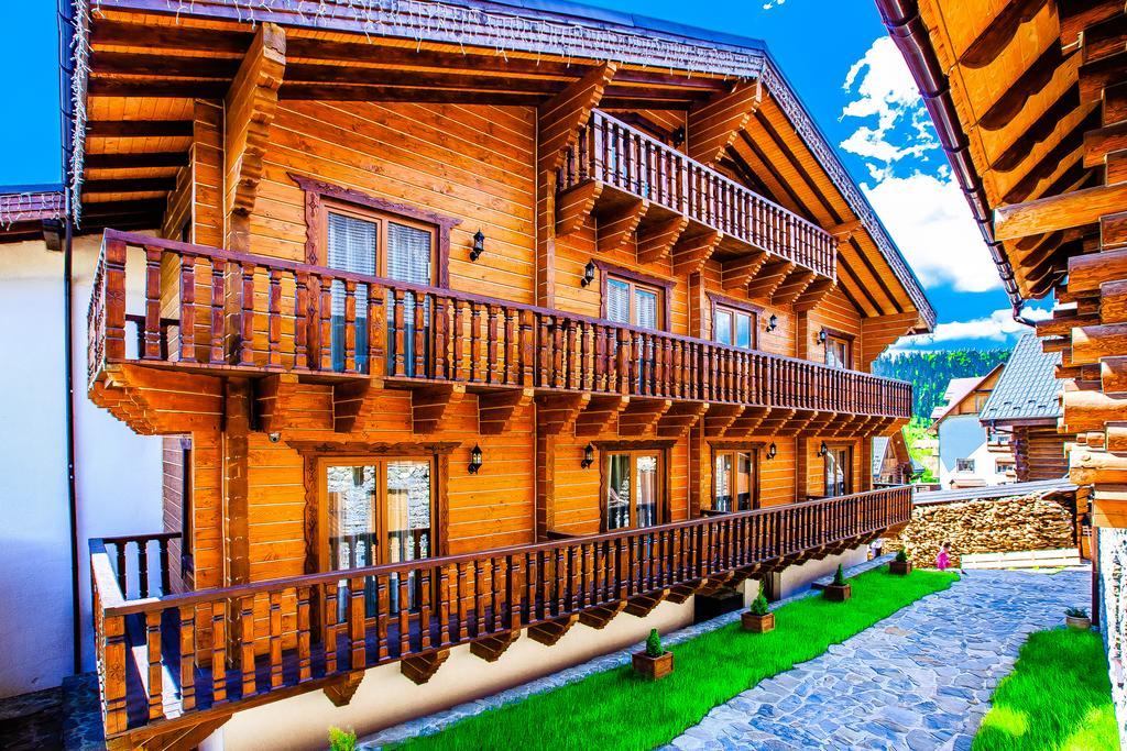 Hotel Plus Bukovel Exterior photo