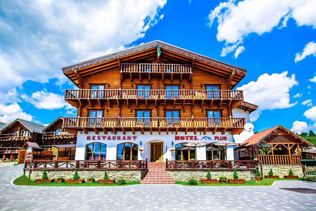 Hotel Plus Bukovel Exterior photo